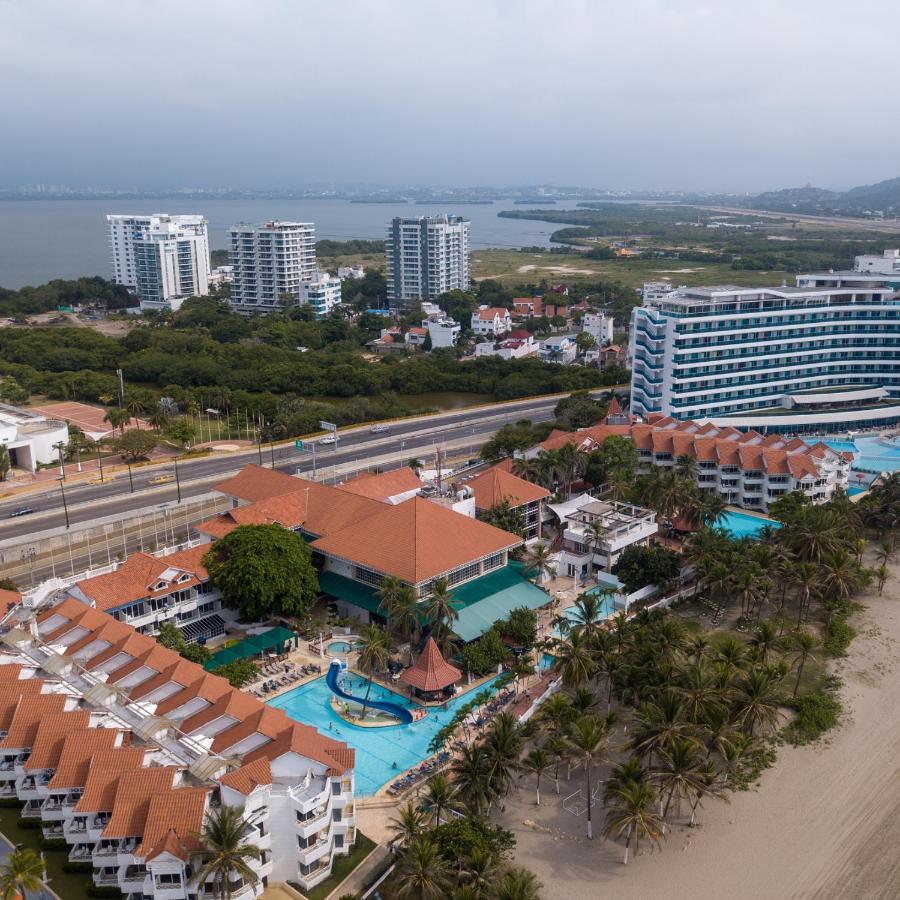 Hotel Las Americas Casa De Playa Cartagena Exterior photo Aerial view of the resort